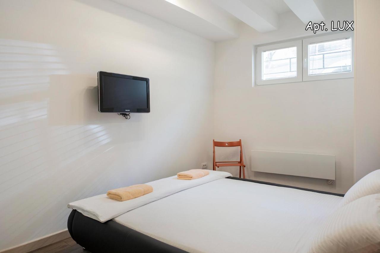 City Holliday Lux Belgrade Exterior photo